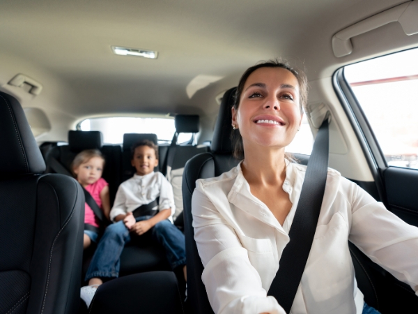 Renting a Car in Bosnia with Family – Child Seats, Space, and Safety